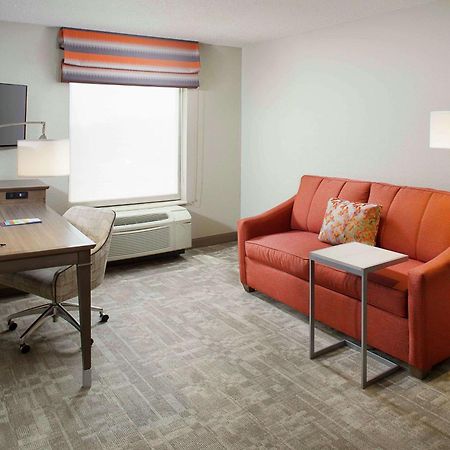Hampton Inn By Hilton Garden City Long Island Экстерьер фото